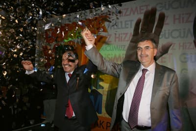 AK Parti Fanatikliği İzdihama Sebep Oldu
