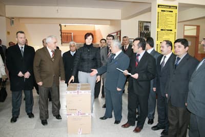 308 Öğrencinin Yüzünü Güldürdüler