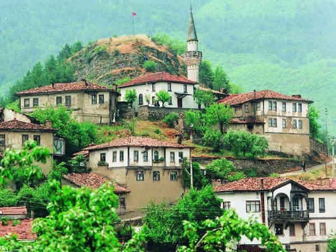 Bugün, Sakarya'nın il oluşunun 63. yıldönümü