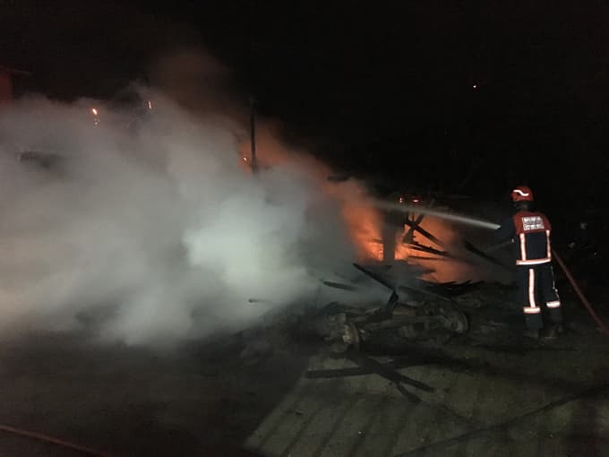 Sapanca'da yangın