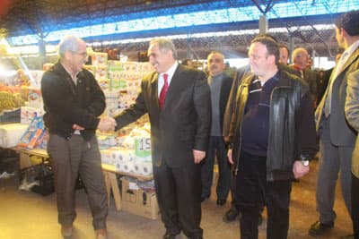 Hendek Belediye Başkanı Ali İnci, Pazarı Gezdi