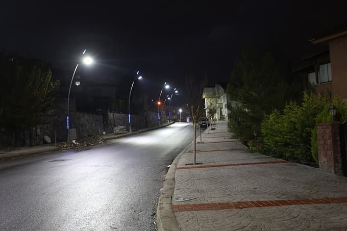 Karadere Caddesi yeni yüzüne kavuştu