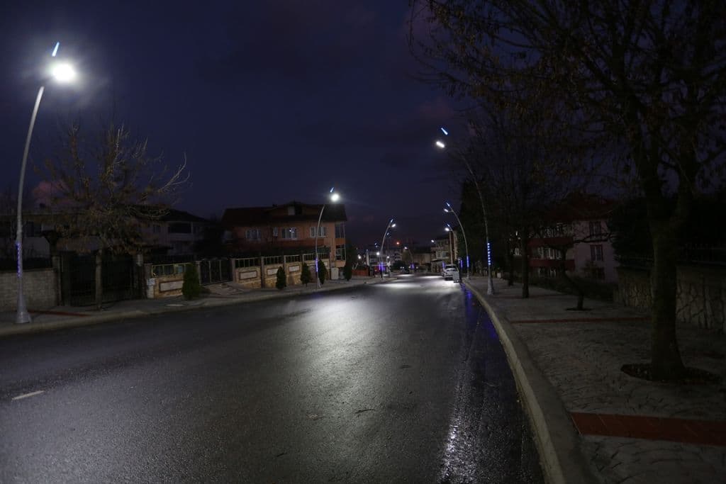 Karadere Caddesi yeni yüzüne kavuştu 