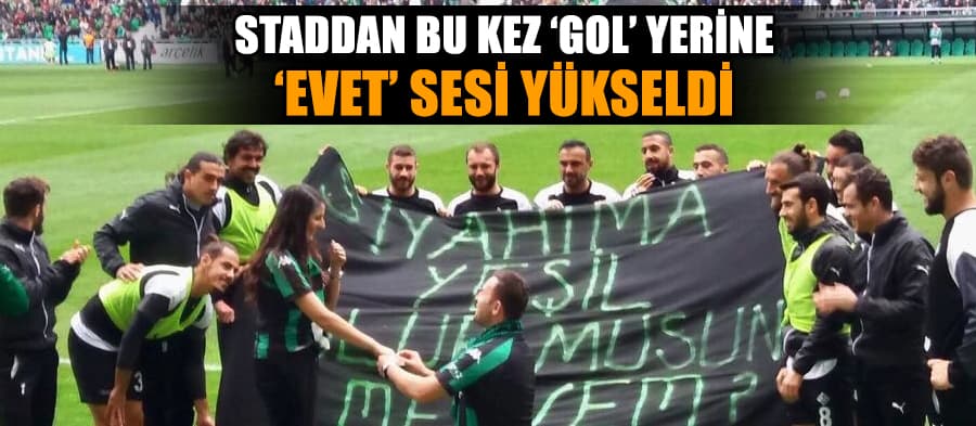 Sakarya Atatürk Stadyumu'nda evlilik teklifi