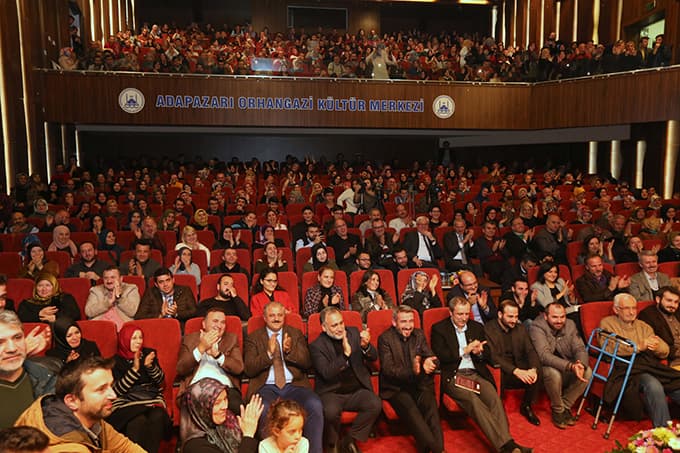 Pelin Çift ve Ahmet Şimşirgil Sakaryalılarla buluştu
