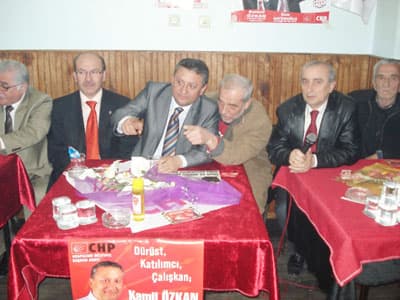 CHP, Rakiplerinin Projeleri Olmadığını Savundu
