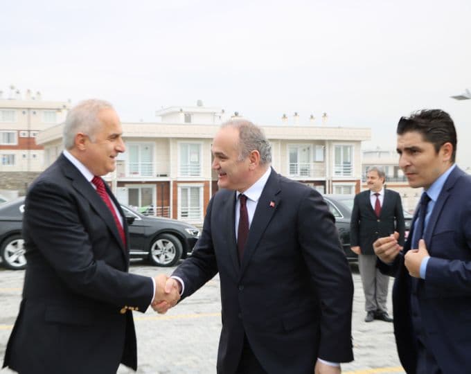 Bakan Faruk Özlü, Kuluçka Merkezi'nin açılışını yaptı
