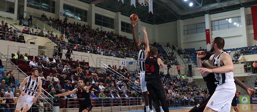 Basketbolda İlk 8 için kritik mücadele