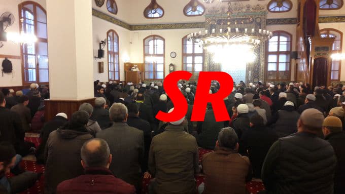 Bu görüntüler Cuma namazından değil, sabah namazından