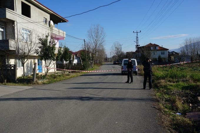 Tüfekle ateş açtığı ablasını öldürdü