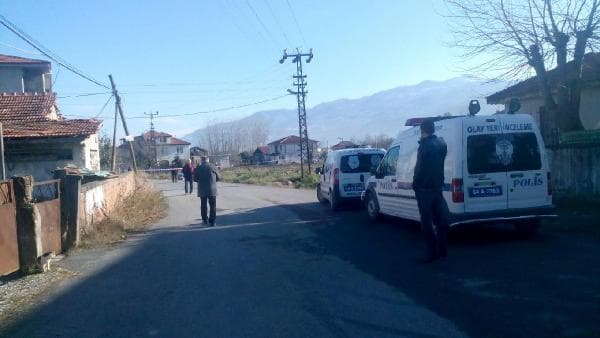 Tüfekle ateş açtığı ablasını öldürdü