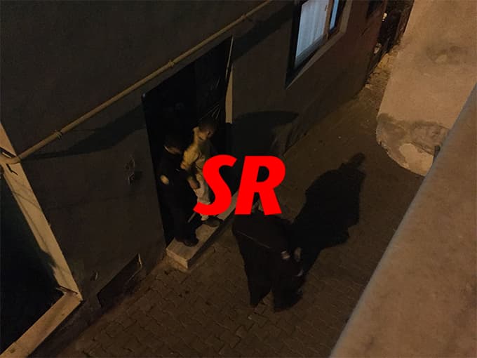 Kızının okula gitmediğini öğrenince cinnet getirdi