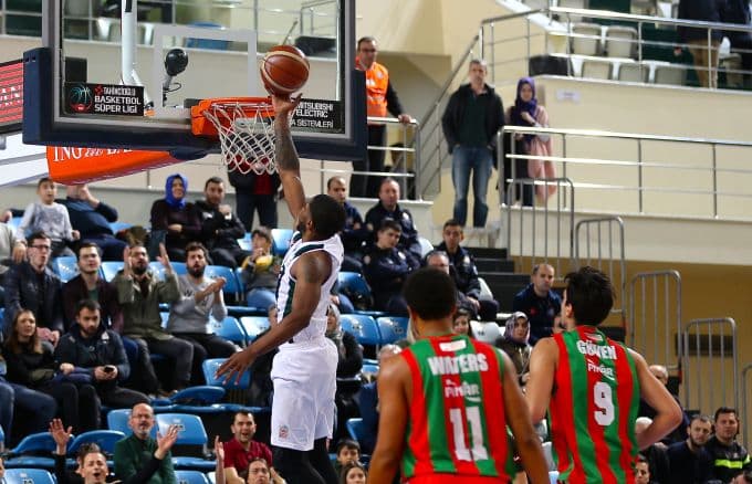 Sakarya Büyükşehir Basket, Karşıyaka'yı da affetmedi