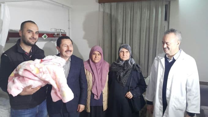 Sakarya'da yeni yılın ilk bebeği dünyaya geldi