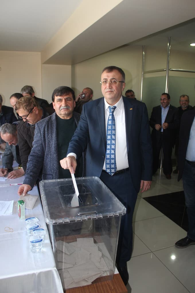 Halil İbrahim Balcı güven tazeledi
