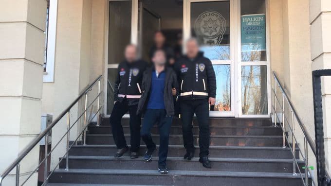 250 kişiyi dolandırdılar, Sakarya'da yakalandılar
