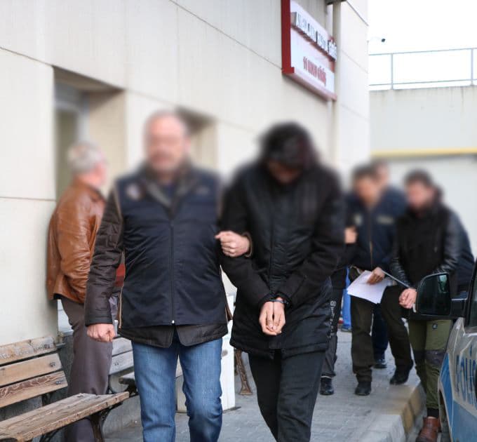 5 DEAŞ şüphelisi, adliyeye sevk edildi