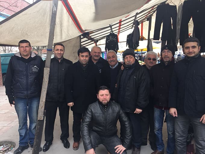 Giyimci esnafı tek yürek oldu
