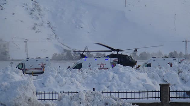Bitlis'te çığ düştü! Sakaryalı çavuş çığ altında kaldı