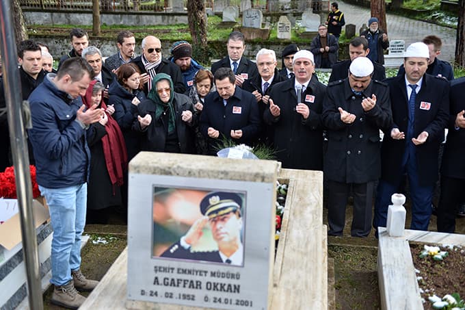 Şehit Gaffar Okkan mezarı başında anıldı