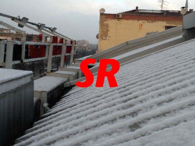 Şehir merkezine yılın ilk karı yağdı