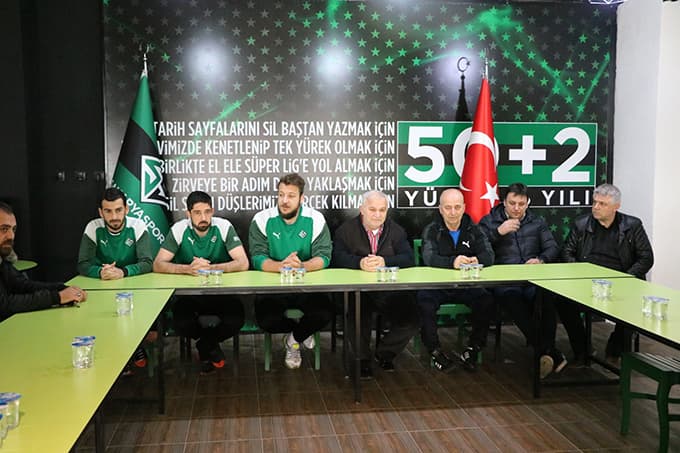 Batuhan yeniden Sakaryaspor'da