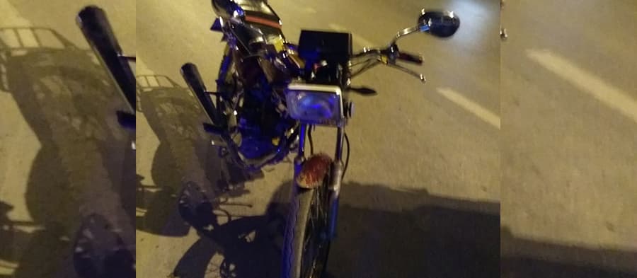 Çaldıkları motosikletle yakalandılar