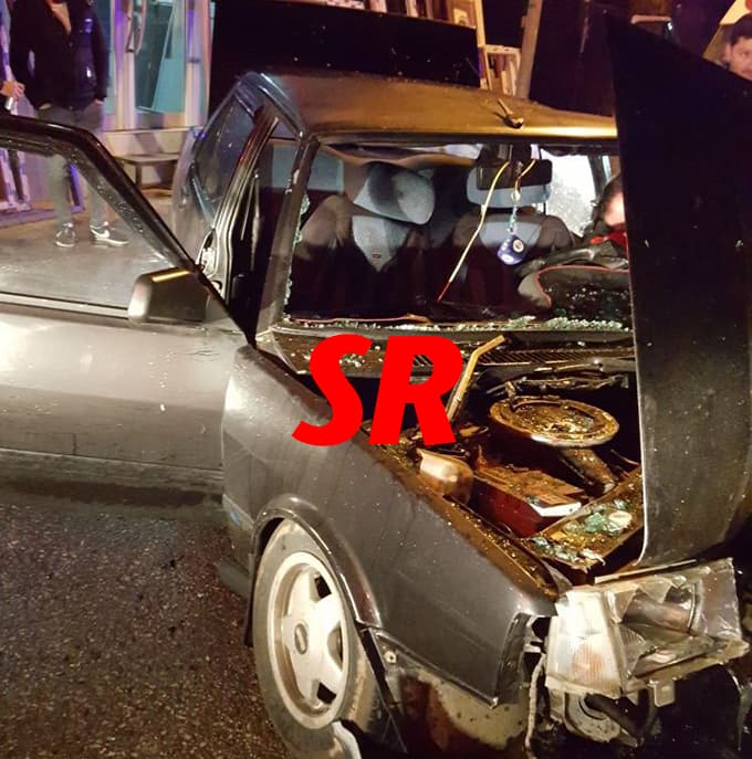 Hendek'te 4 kişiyi yaralayan trafik kazası