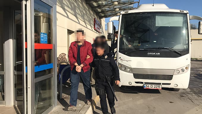 Sakarya'da 12 FETÖ/PDY şüphelisi adliyeye sevk edildi