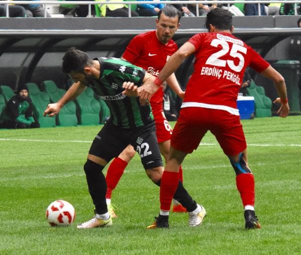 Sakaryaspor, Pendikspor karşılaşmasından galip ayrıldı