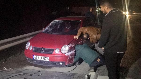 Yolun karşısına geçerken canından oldu