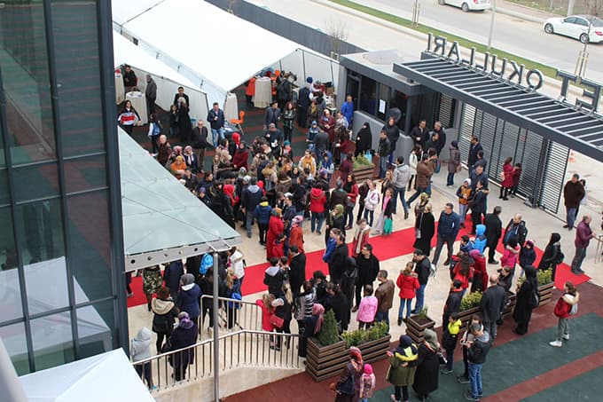Sakarya'daki özel okulların bursluluk sınavlarına yoğun ilgi