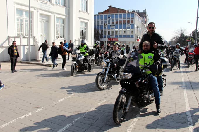 Motosiklet tutkunlarından Utku için kan bağışı