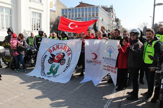 Motosiklet tutkunlarından Utku için kan bağışı