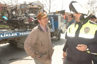 Polisten Motosikletlere Sıkı Denetim