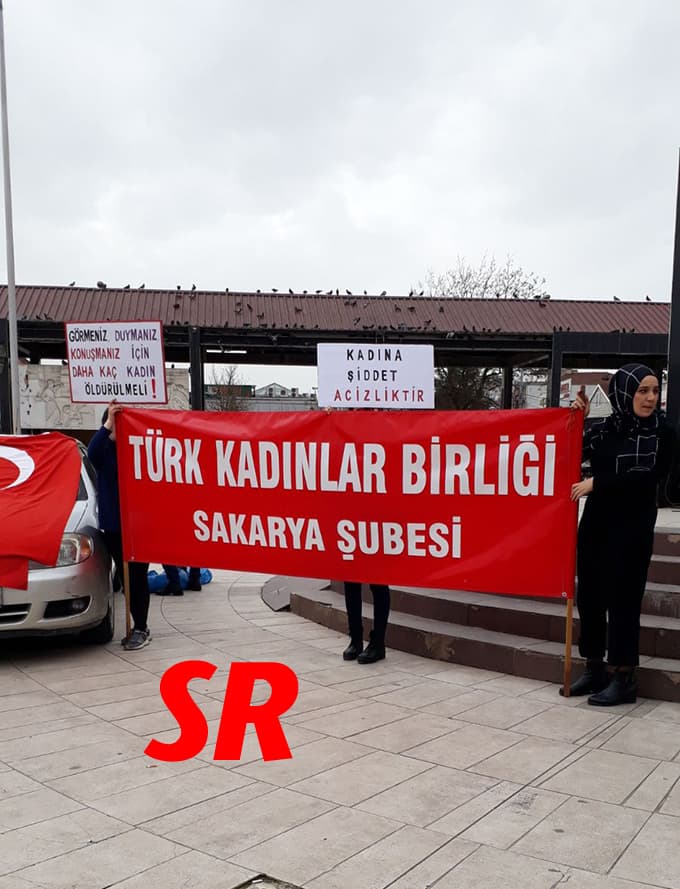 Çocuk ve kadın hakları için Demokrasi Meydanı'nda buluştular