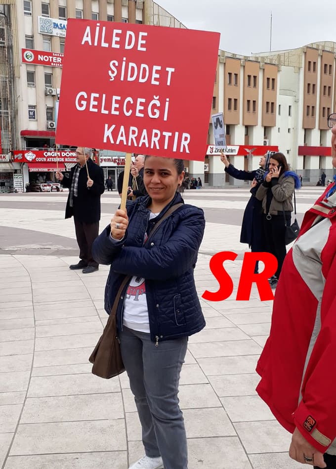 Çocuk ve kadın hakları için Demokrasi Meydanı'nda buluştular