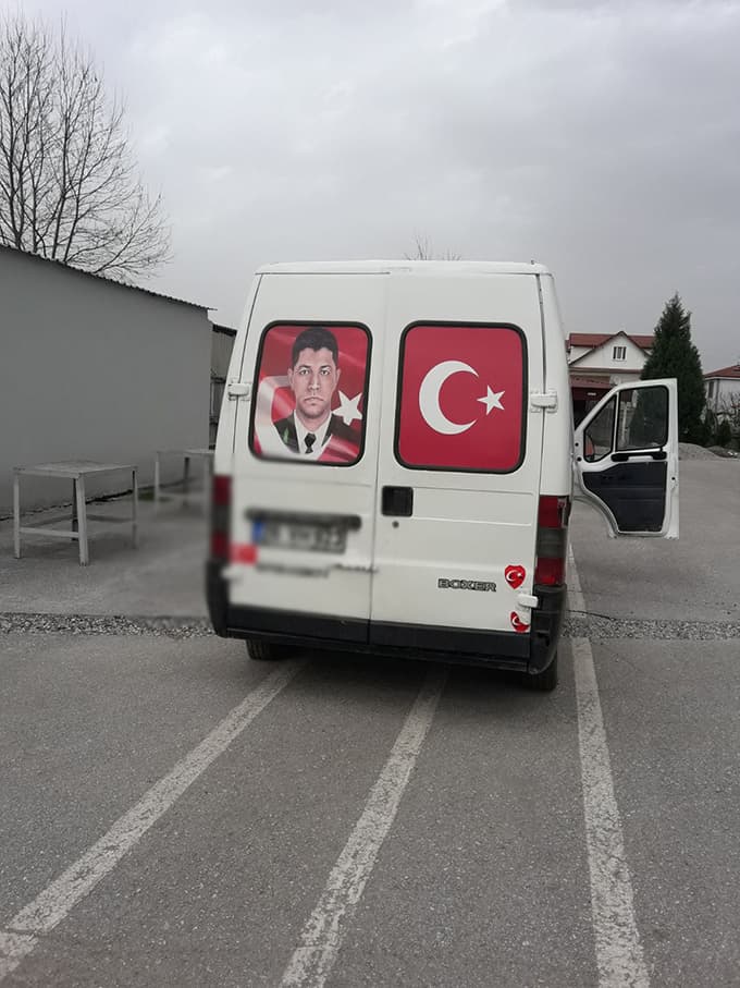 Yayla hırsızı dikkat çekmemek için bunu yaptı