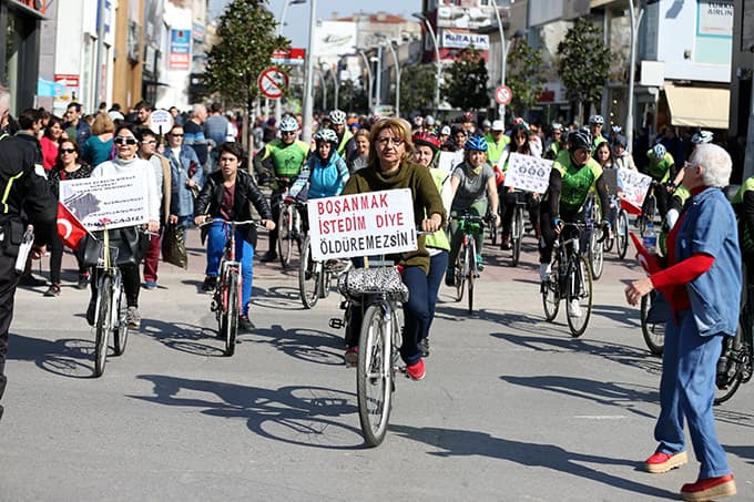 Çocuk istismarı ve kadına şiddete "dur" demek için pedal çevirdiler