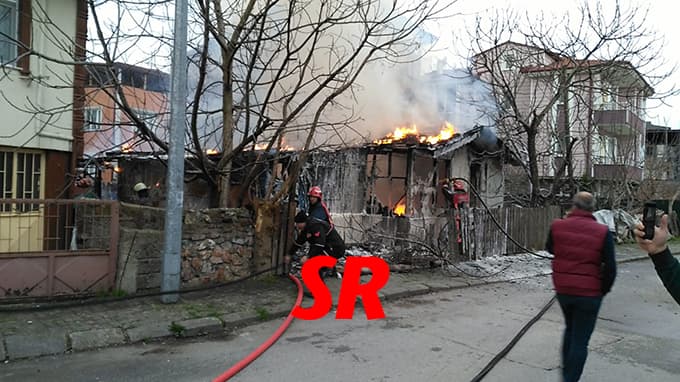 Adapazarı'nda korkutan yangın