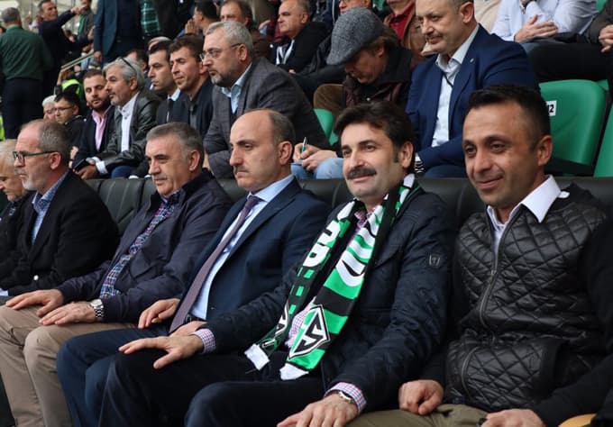 Sakaryaspor Altay'a şans tanımadı