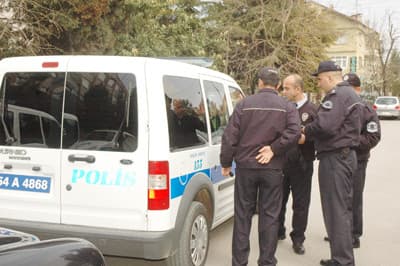 Adliyede Kavga: Yine Alacak Verecek Meselesi 