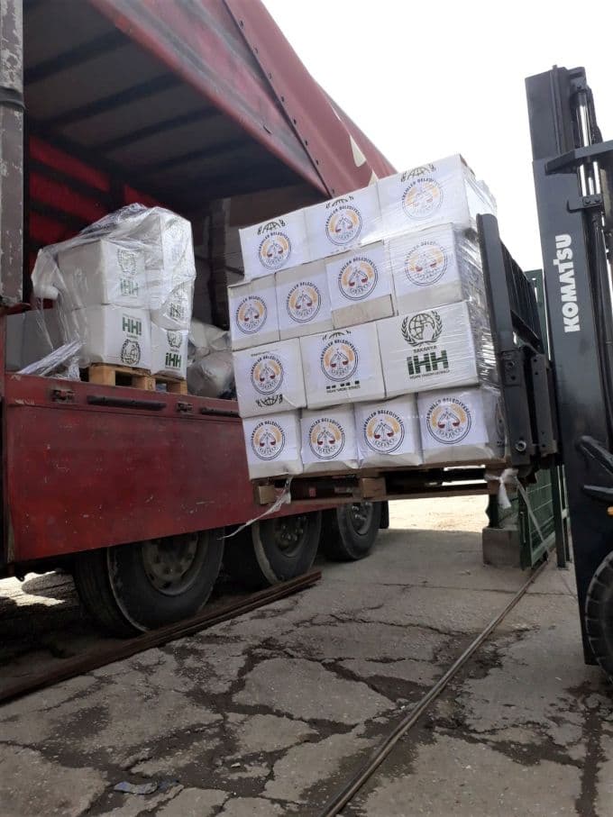 Yardım tırları Sakarya'dan Afrin'e doğru yola çıktı
