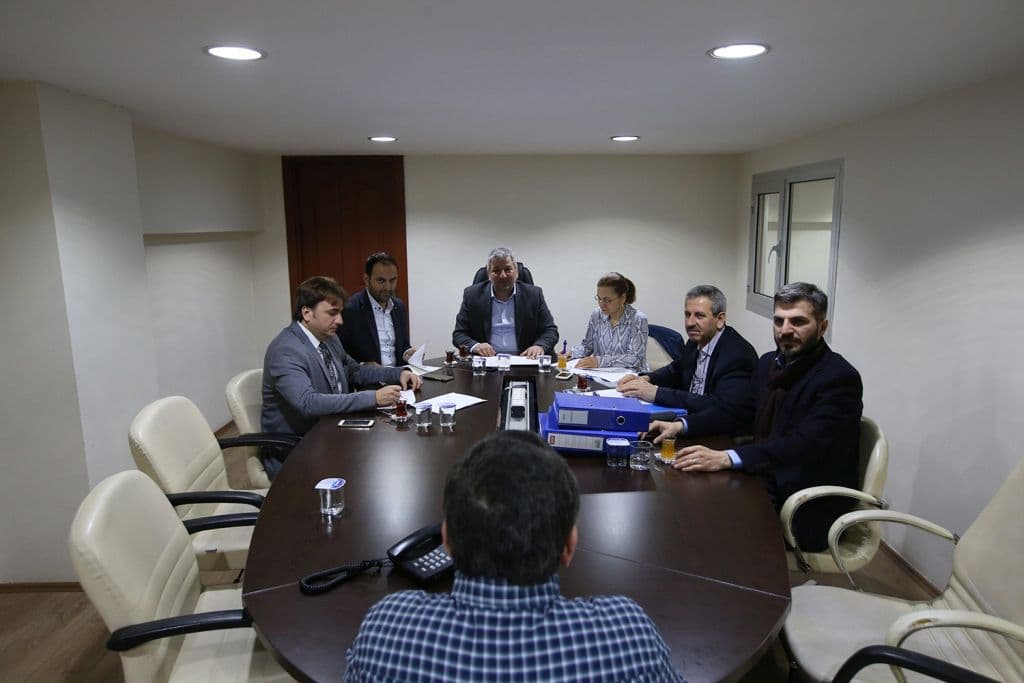 Büyükşehir'de 106 kişi kadroya alındı