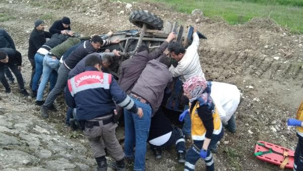 Patpatın altında kalan sürücü feci şekilde can verdi