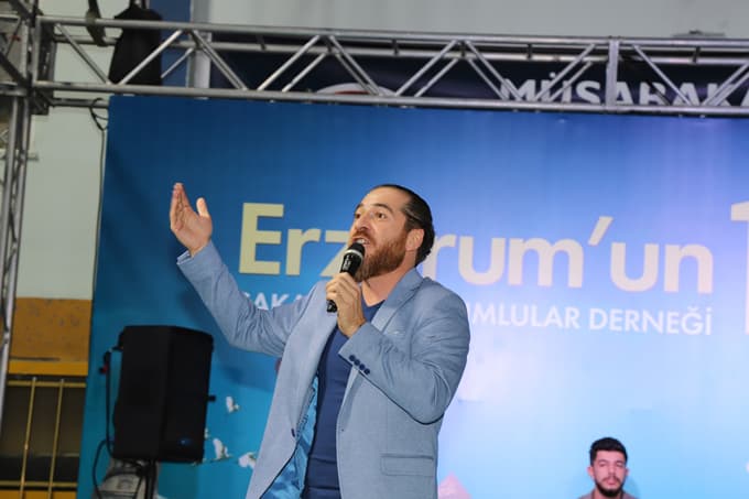 Sakarya'daki Erzurumlular 100. yılını kutladı