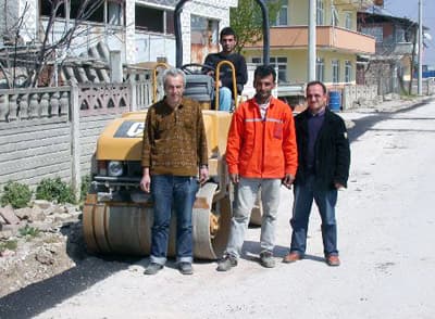 Havaların Açmasıyla Asfalt Çalışmaları Yeniden Başladı