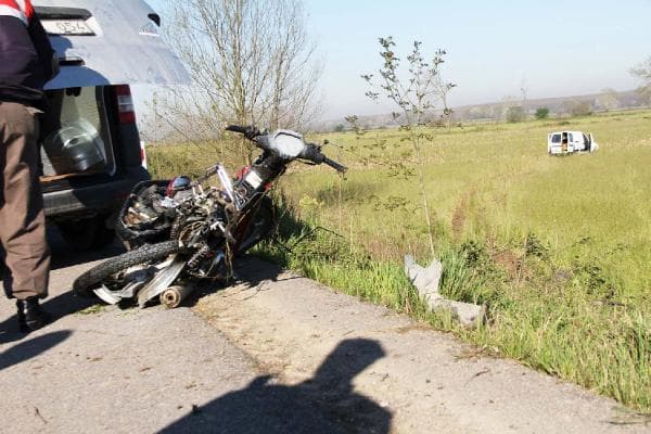 Çaldığı motosikletle hayatını kaybetti