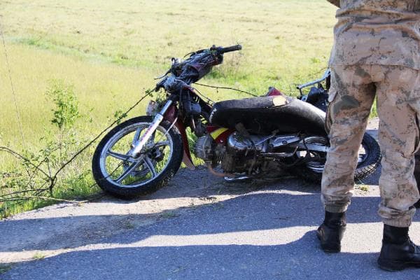 Çaldığı motosikletle hayatını kaybetti