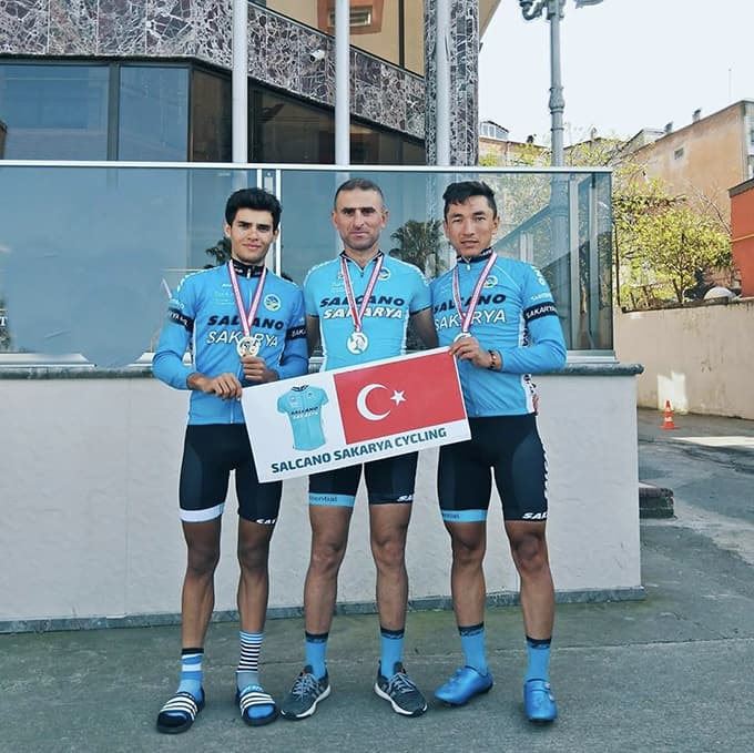 Büyükşehirli bisikletçiler 7 madalyayla kürsüde